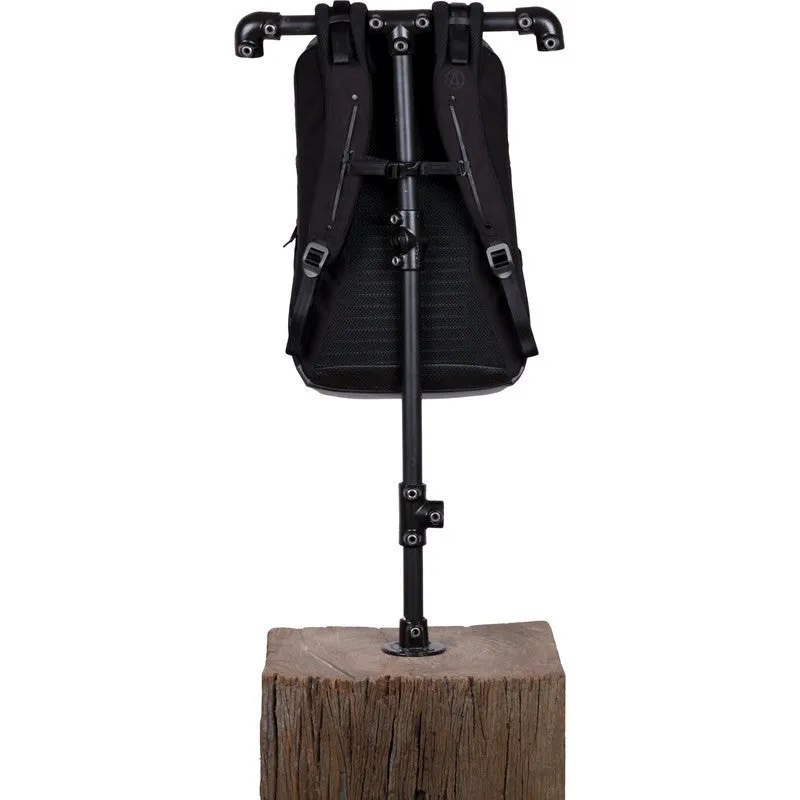 Alchemy Equipment AEL005 25L Softshell Daypack | Black Wax