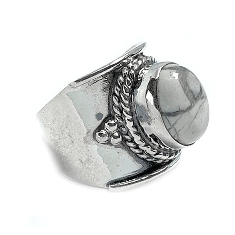 Meila Howlite Silver Saddle Ring