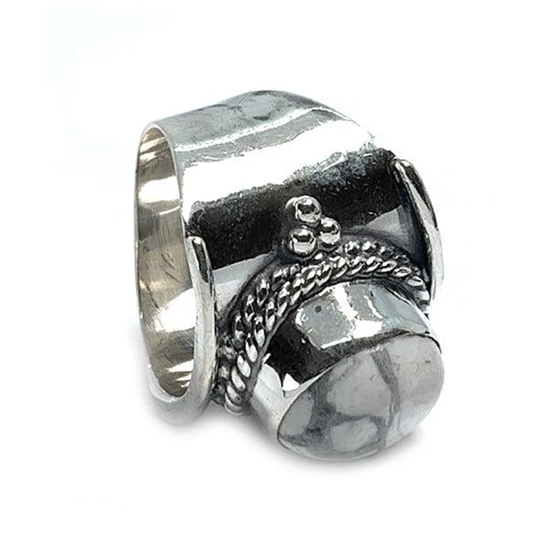 Meila Howlite Silver Saddle Ring