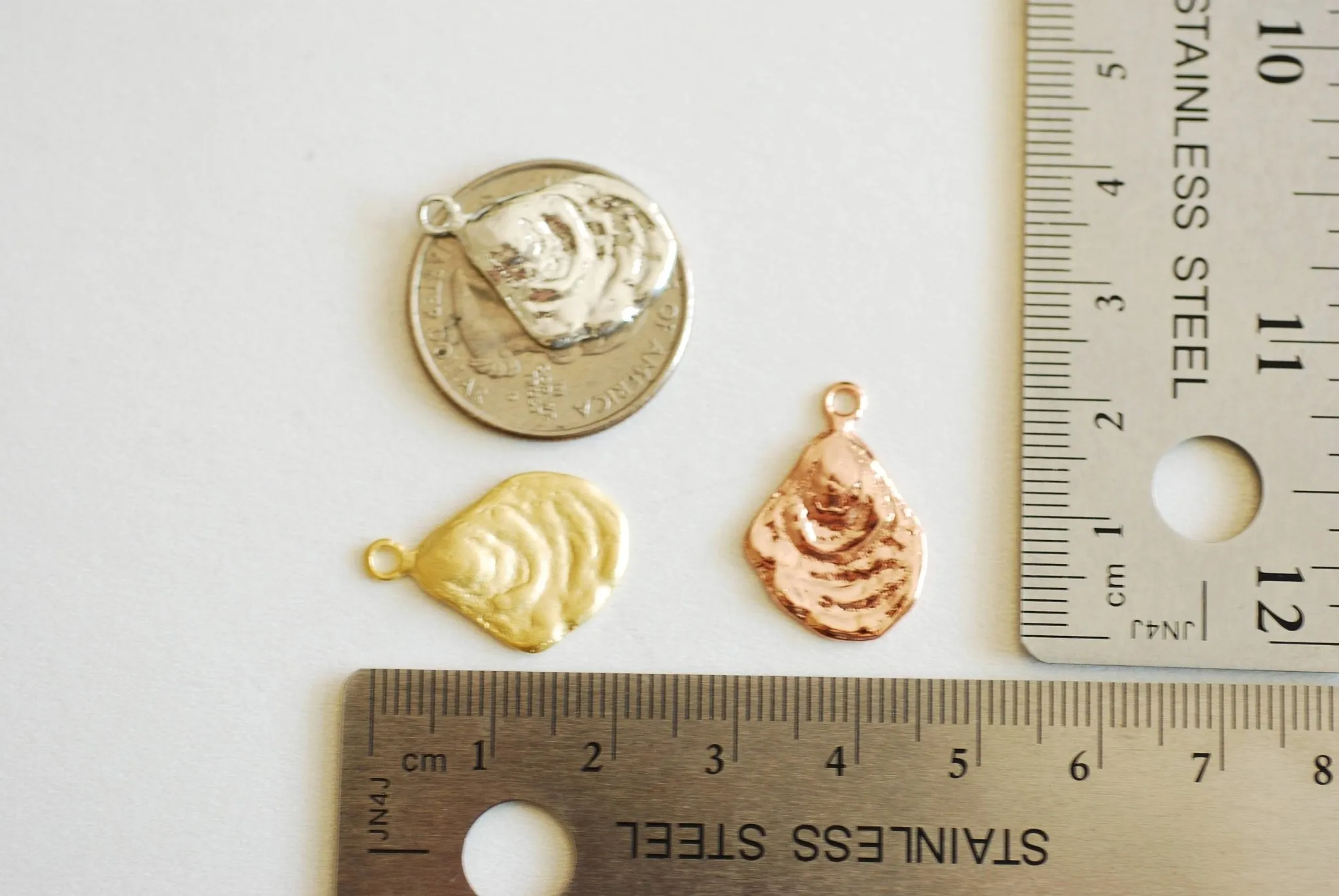 Pink Rose Wholesale Gold Oyster Charm, Gold Seashell Charm, Shell Charm, Oyster Charm, Beach Charm, Clam Shell, Shell Charm, Mussel Shell, Ocean, 373