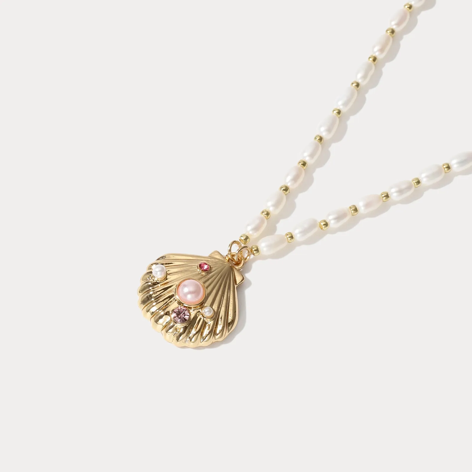 Shell Pearl Necklace